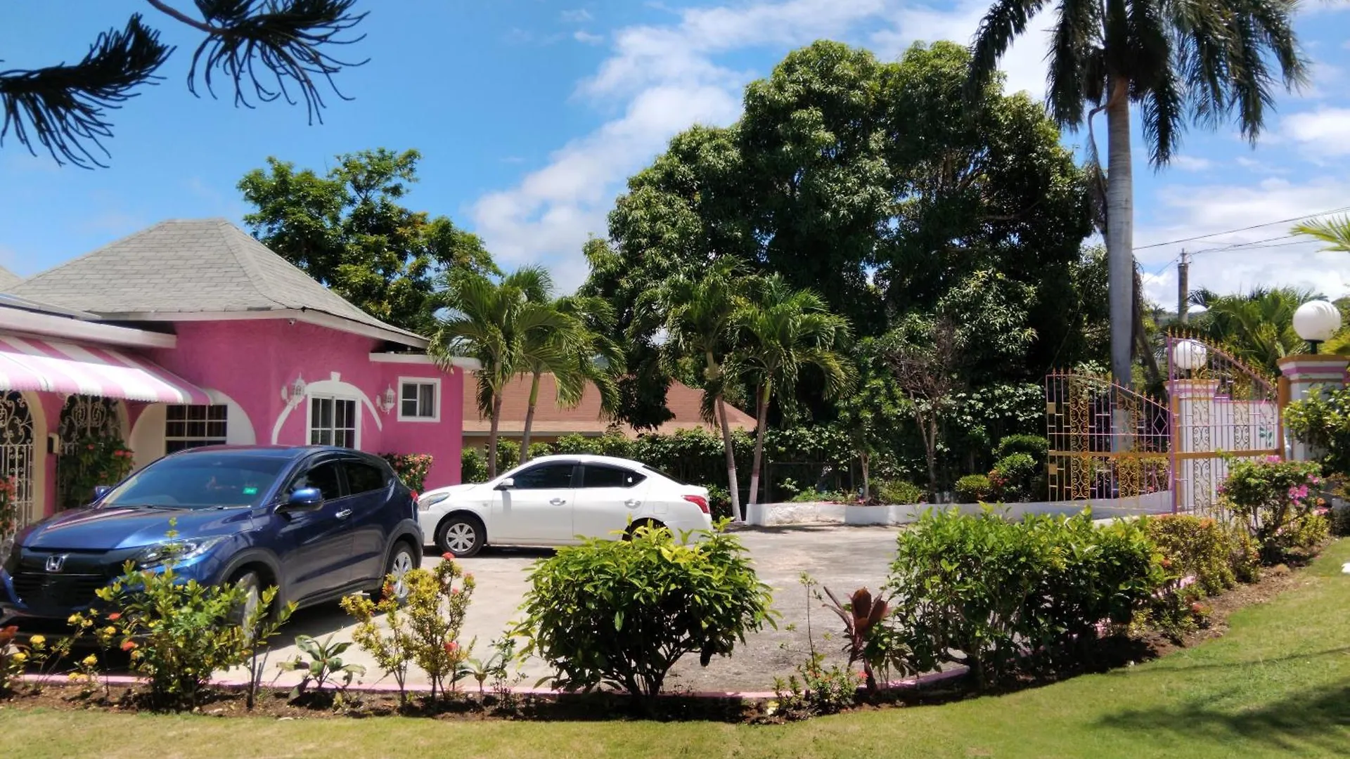237 Bratton Avenue Hotel Montego Bay 0*,  Jamaica