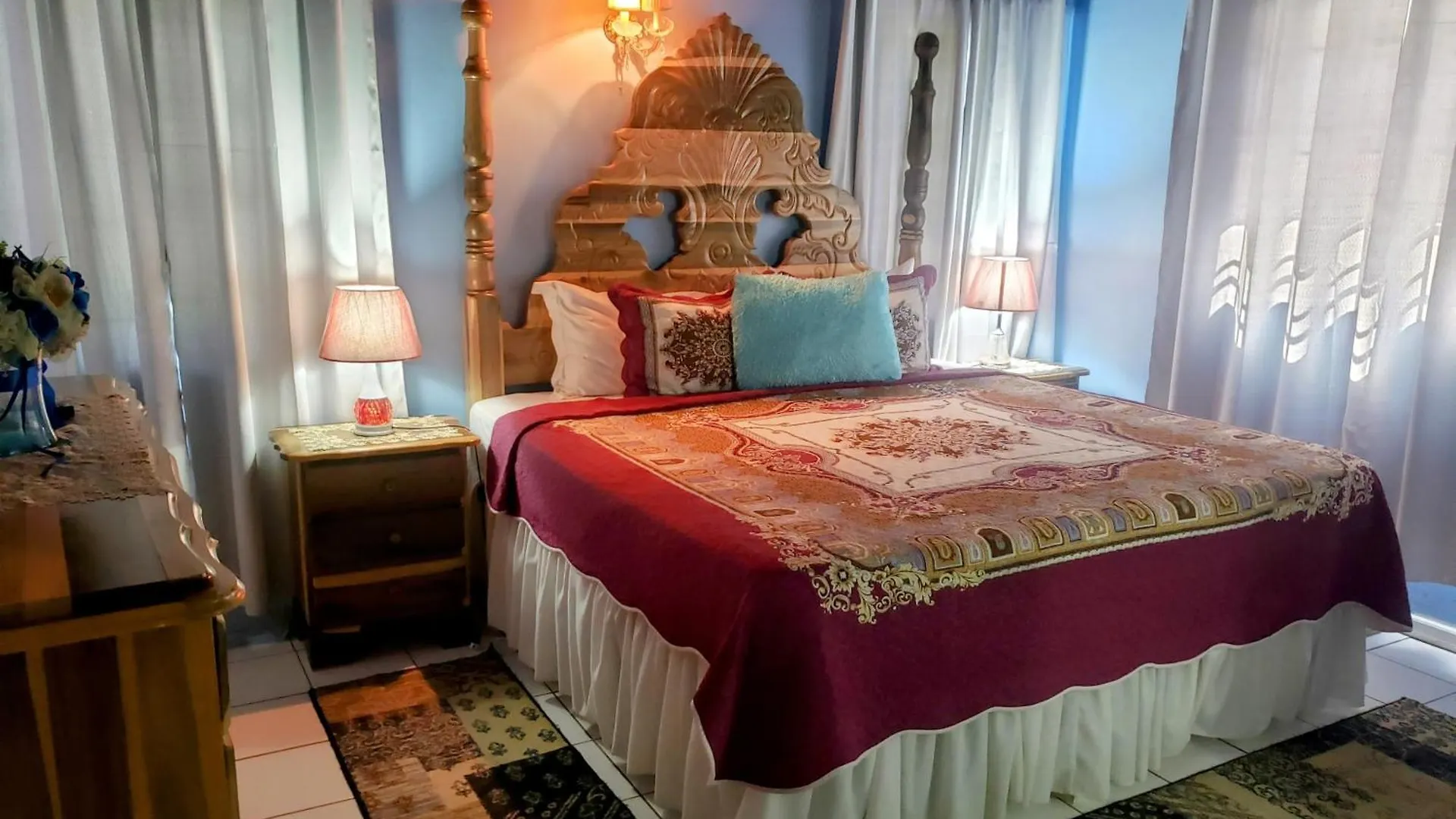 237 Bratton Avenue Hotel Montego Bay Guest house