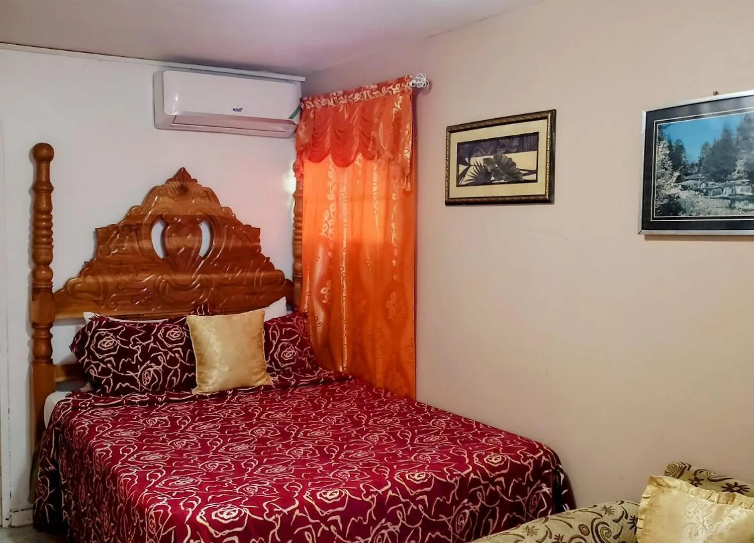 Guest house 237 Bratton Avenue Hotel Montego Bay Jamaica