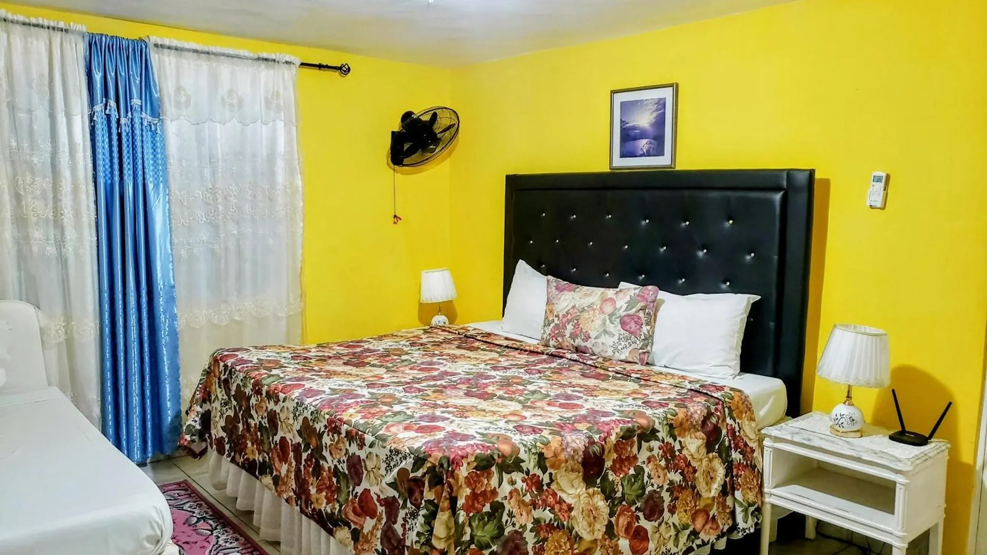 237 Bratton Avenue Hotel Montego Bay Guest house