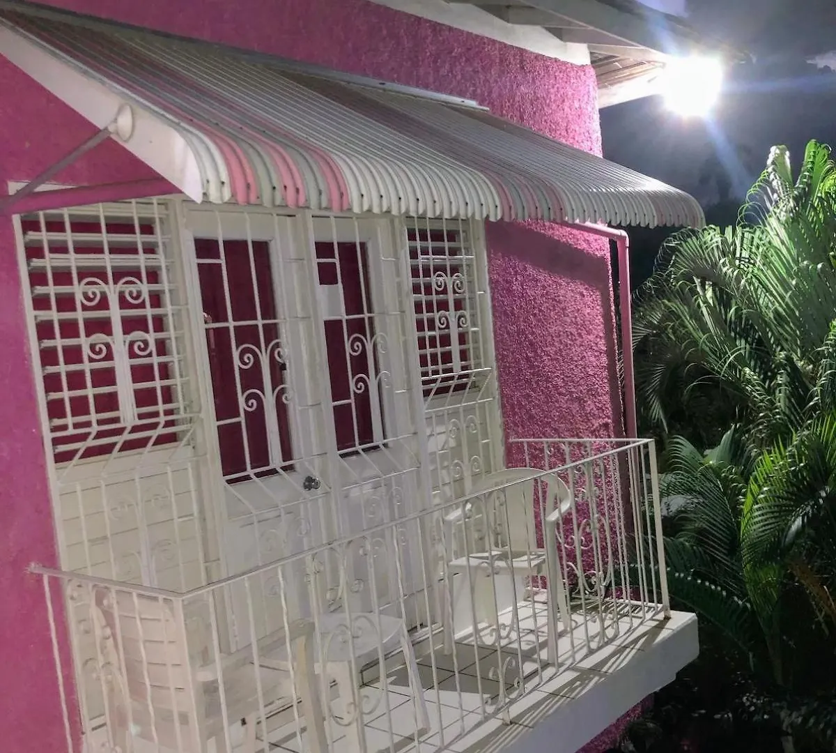 237 Bratton Avenue Hotel Montego Bay